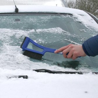 Cepillo para la nieve de 14,5 pulgadas con rascador de hielo