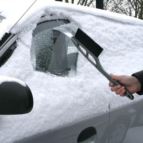 Cepillo para la nieve de 21 pulgadas con rascador de hielo