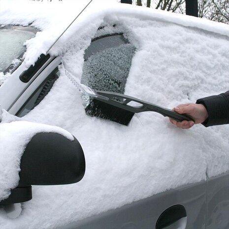 Cepillo para la nieve de 21 pulgadas con rascador de hielo